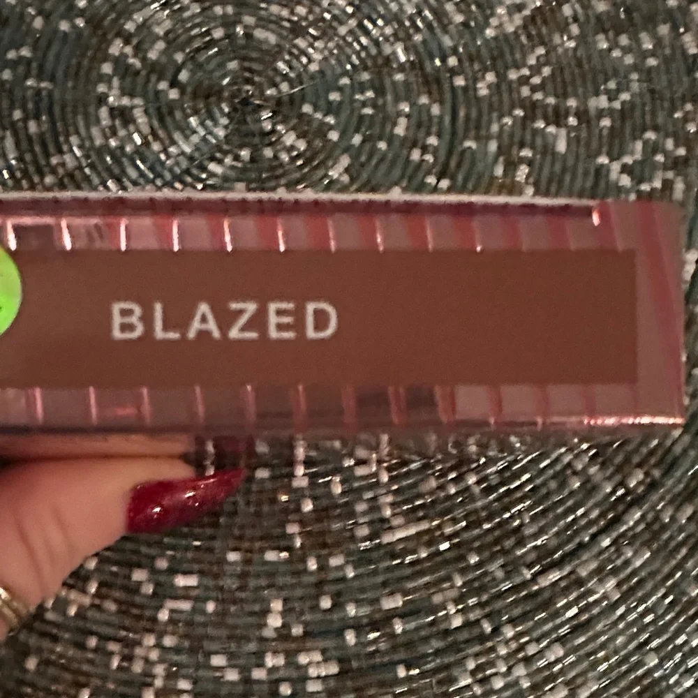 LAWLESS Summer Skin Velvet Matte Bronzer in BLAZED - New In Box